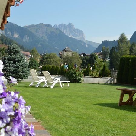 Anna Apartment Pozza di Fassa Eksteriør billede